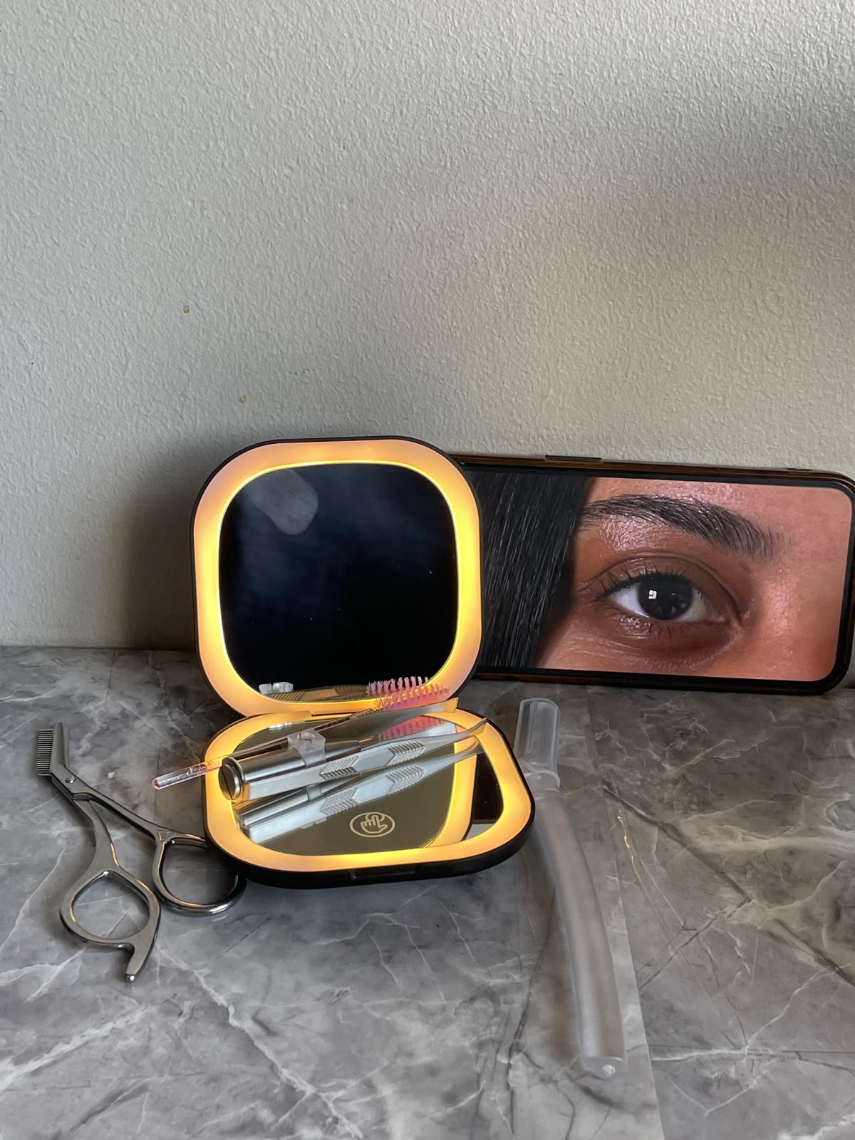 OhmyBrow Illuminating LED Brow Mirror
